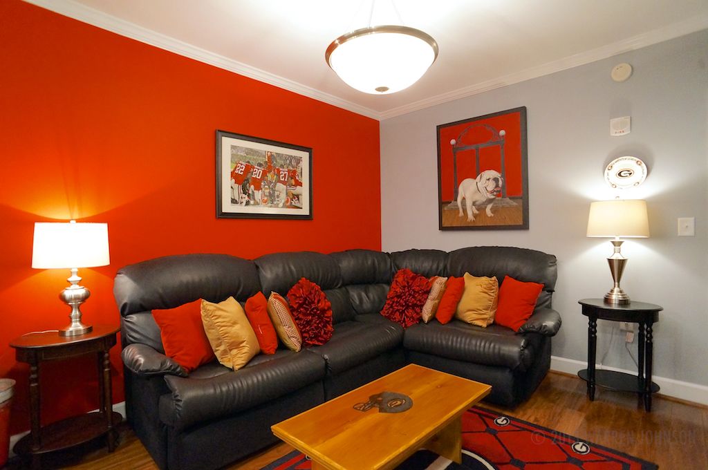 1 bedroom, individually decorated, individually furnished