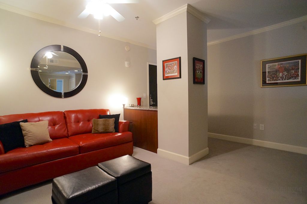 1 bedroom, individually decorated, individually furnished