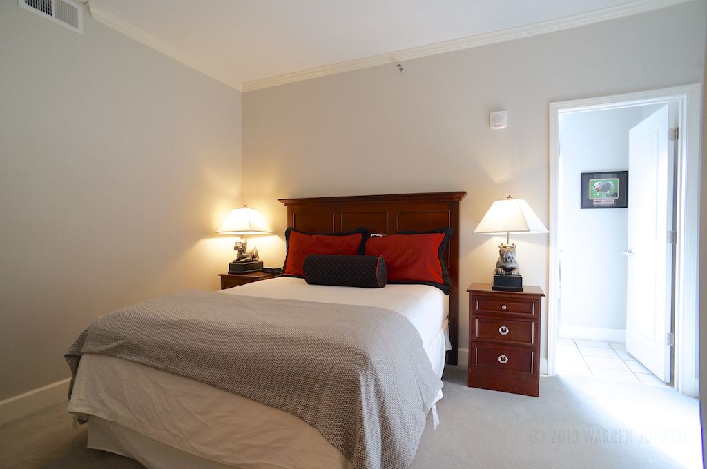 1 bedroom, individually decorated, individually furnished