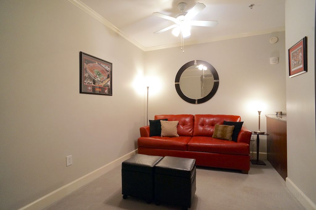 1 bedroom, individually decorated, individually furnished