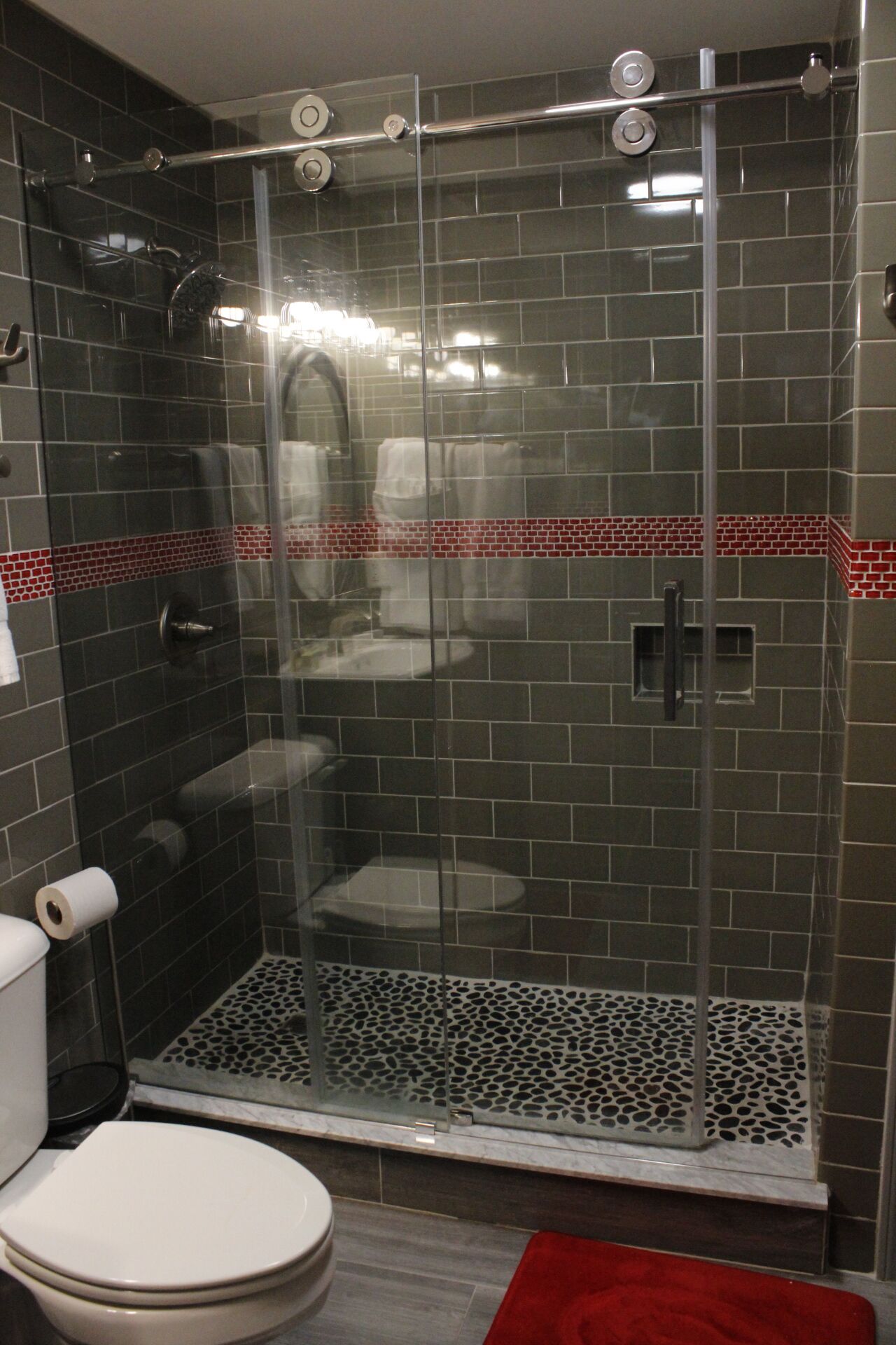 suite, 2 bedrooms | bathroom shower