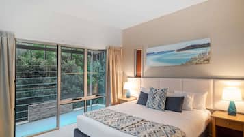 House, 4 Bedrooms (Beach) | Individually decorated, individually furnished, iron/ironing board