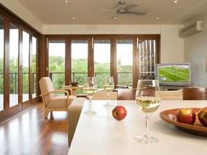 บริเวณภายนอก