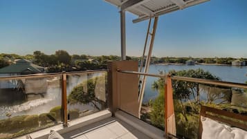 3 Bedroom Lagoon View Apartment | Individually decorated, individually furnished, iron/ironing board