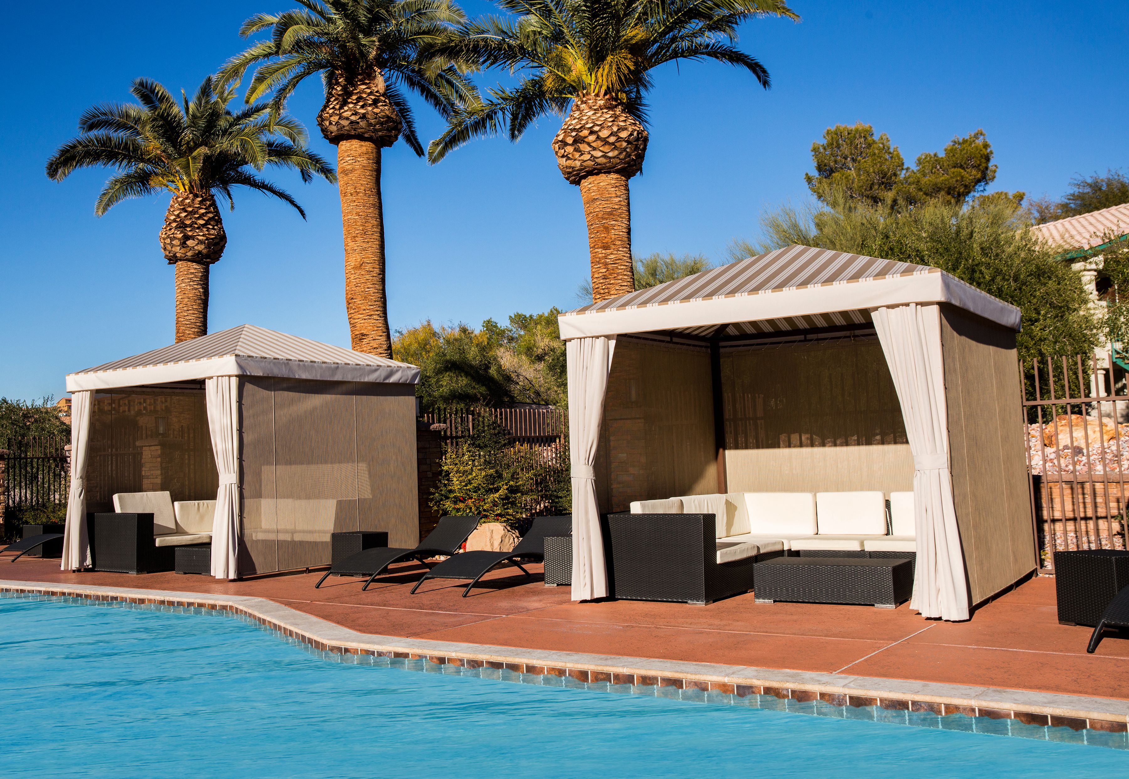 outdoor pool, pool loungers