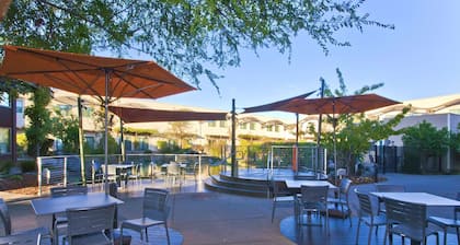 DoubleTree by Hilton Napa Valley - American Canyon
