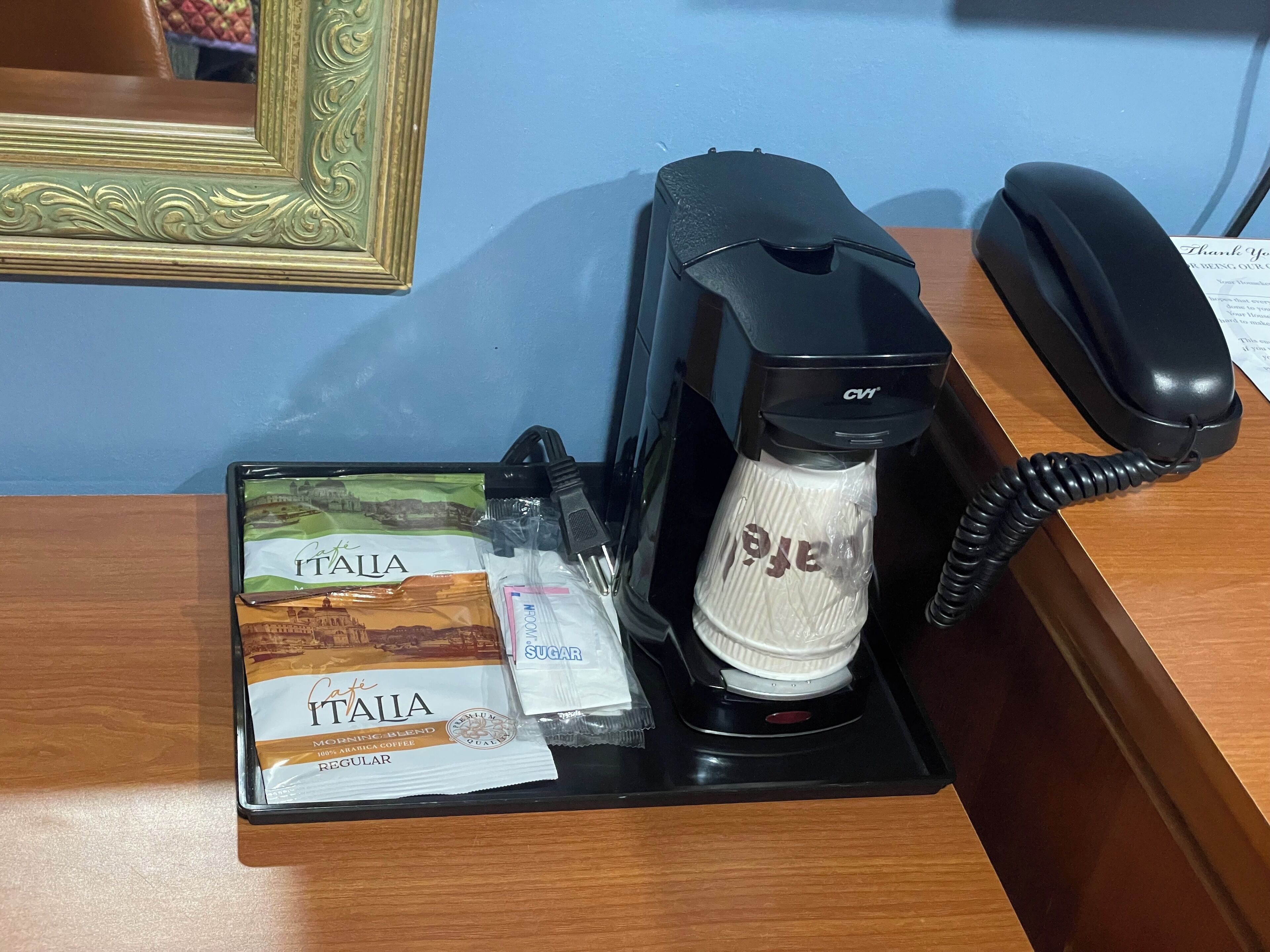 書桌、遮光布/窗簾、熨斗/熨衣板、免費無線上網