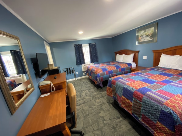 Bureau, rideaux occultants, fer et planche à repasser, Wi-Fi gratuit