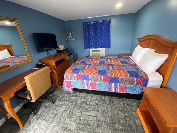 Standard Room, 1 Queen Bed