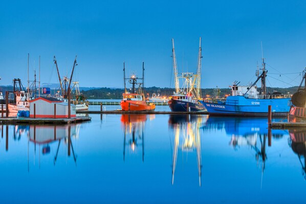 Marina - Elizabeth Oceanfront Suites, an Ascend Collection Hotel (Newport)