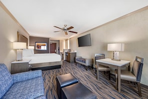 Suite, 1 King Bed with Sofa bed, Non Smoking, Corner (2 Person Sofabed) | Desk, laptop workspace, iron/ironing board, free WiFi - Elizabeth Oceanfront Suites, an Ascend Collection Hotel (Newport)