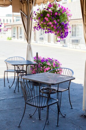 Gazebo - Travelodge Eugene Downtown/university of Oregon (Eugene)