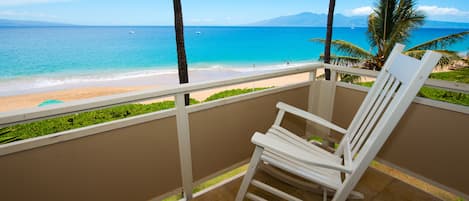 3 outdoor pools, pool cabanas (surcharge), pool umbrellas