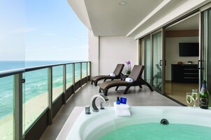 Beach/ocean view