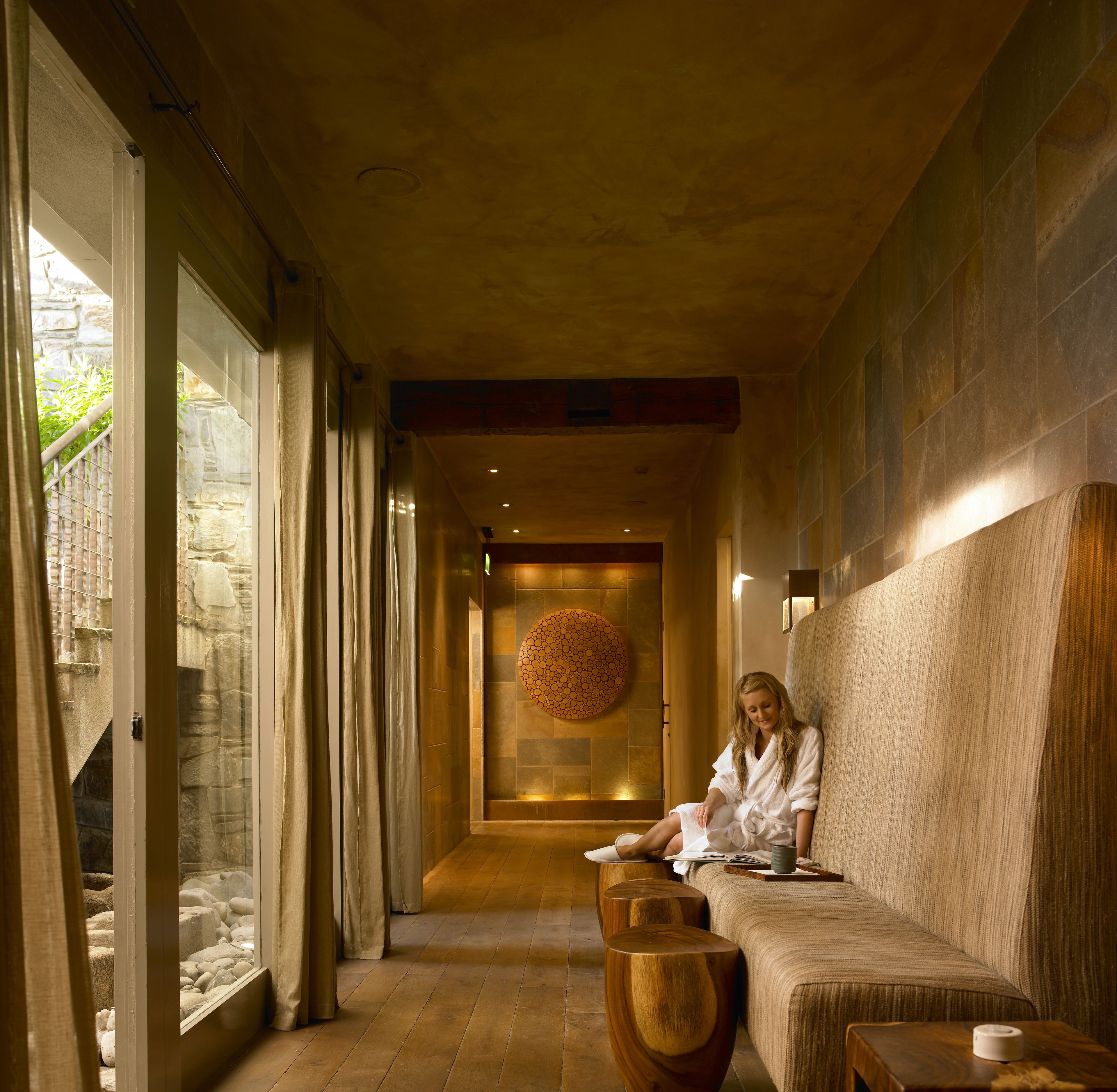 Couples treatment room(s), sauna, hot tub, steam room, body treatments