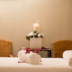 Couples treatment room(s), body treatments, aromatherapy