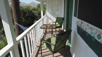 Individually decorated, free WiFi, bed sheets