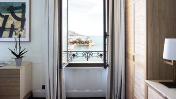 Deluxe Room, Garden View (Sea and Garden View) | View from property