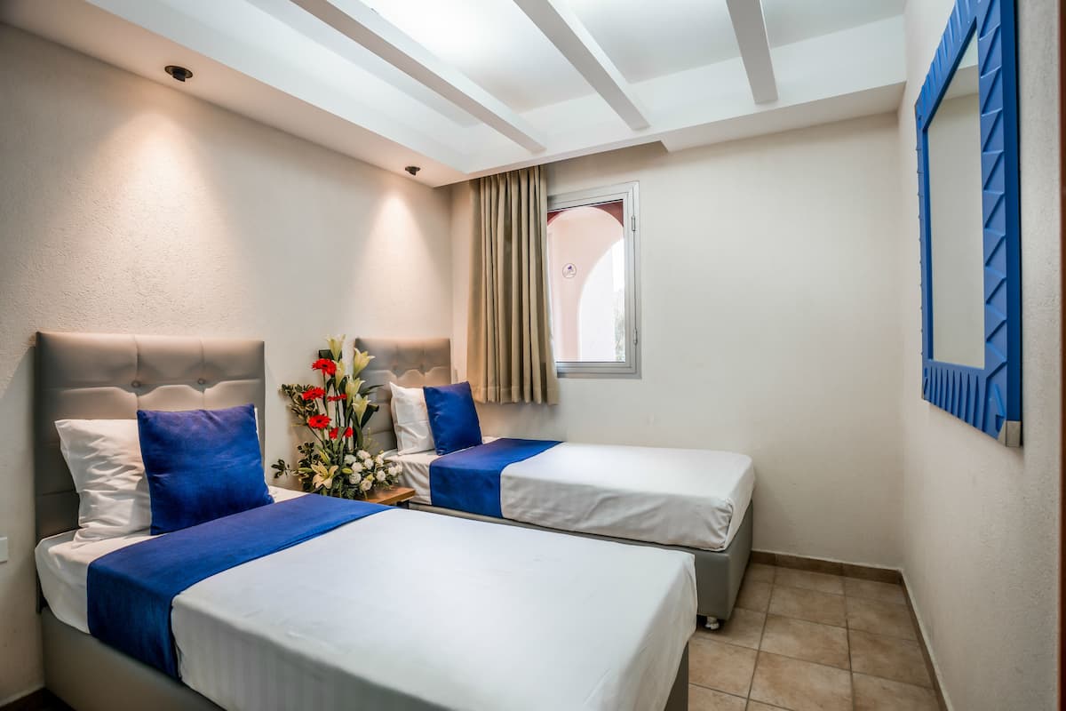 2 chambres, coffres-forts dans les chambres, Wi-Fi gratuit