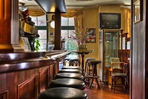 Bar (en la propiedad)