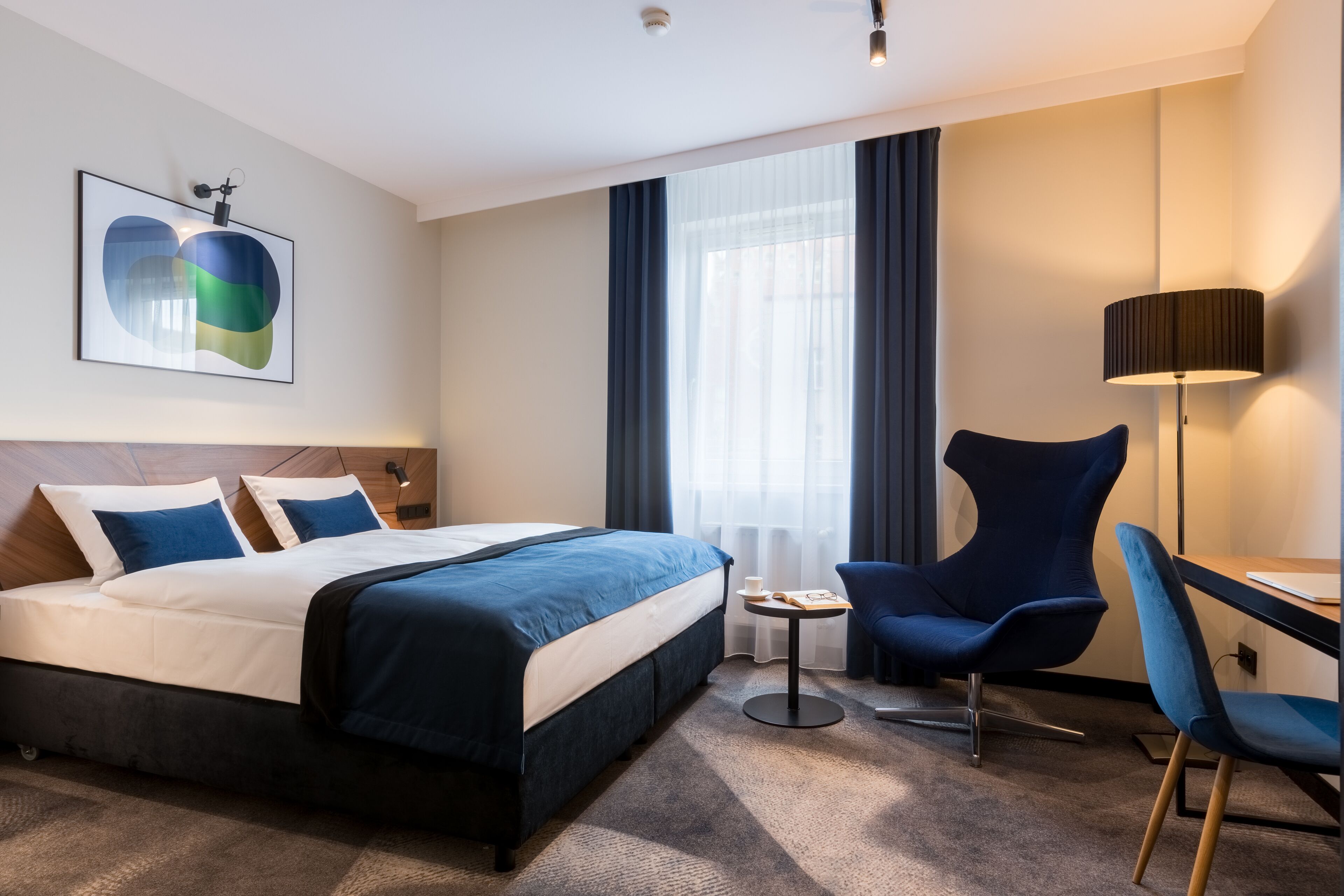 premium double or twin room | hypo-allergenic bedding, in-room safe, desk, laptop workspace