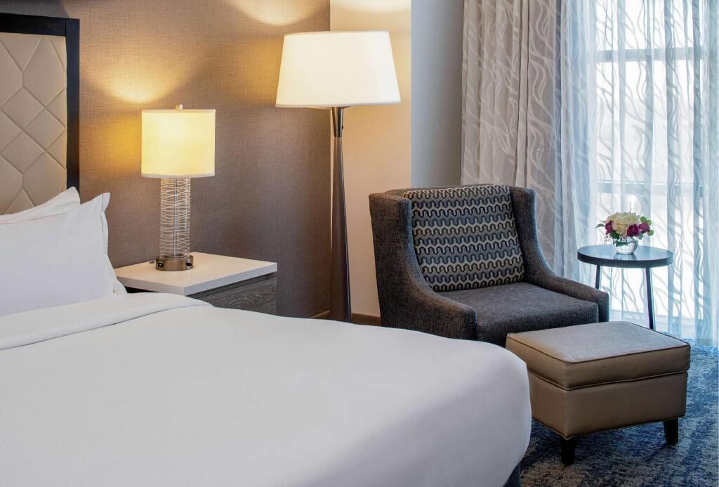 Hypo-allergenic bedding, in-room safe, desk, laptop workspace