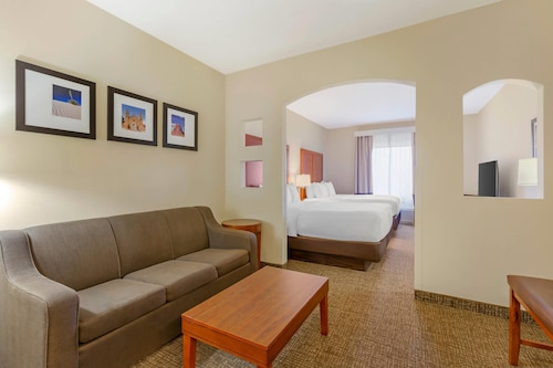 Comfort Inn & Suites Socorro