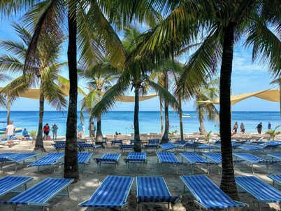 Henry Morgan Resort - All Inclusive