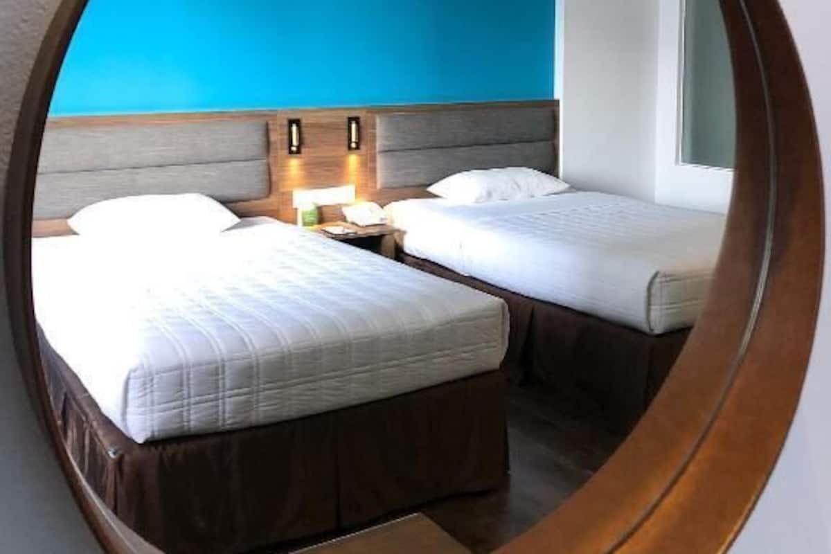 Signature Deluxe Double or Twin Room