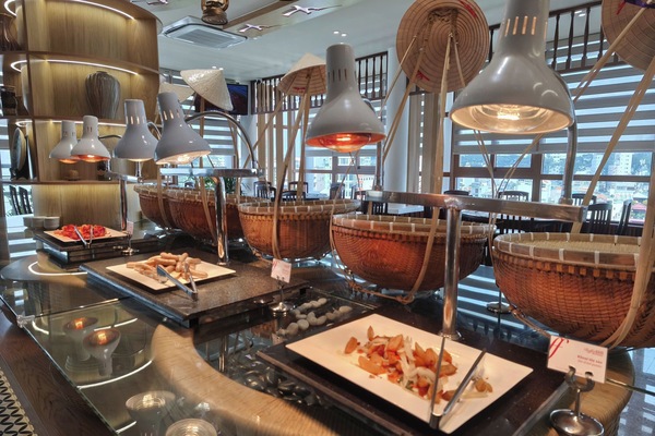 Daily buffet breakfast for a fee