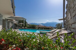 Outdoor pool, sun loungers
