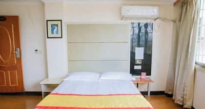 Anqing Chundu Business Hotel