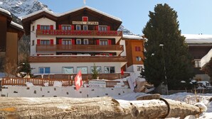 Exterior - Hotel Alpina (Graechen)