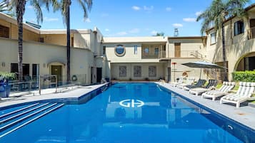 Seasonal outdoor pool