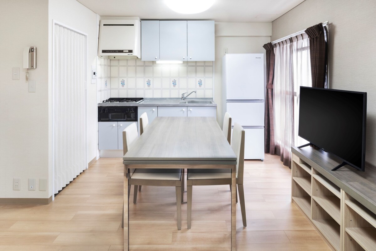Residential Family Room | Down comforters, blackout drapes, iron/ironing board (on request)
