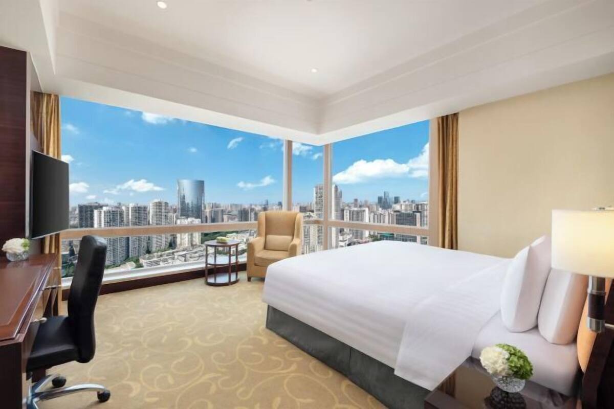Ropa de cama de alta calidad y minibar 
