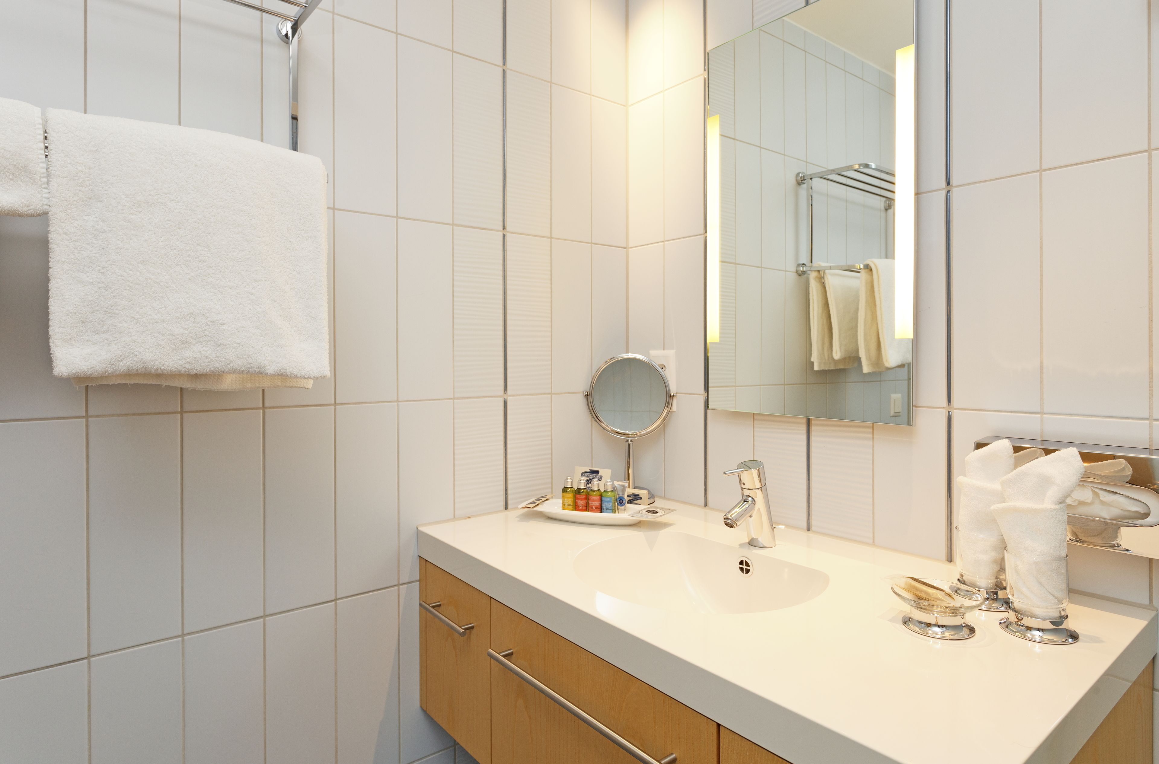 comfort single room, village view | bathroom | eco-friendly toiletries, hair dryer, bathrobes, slippers