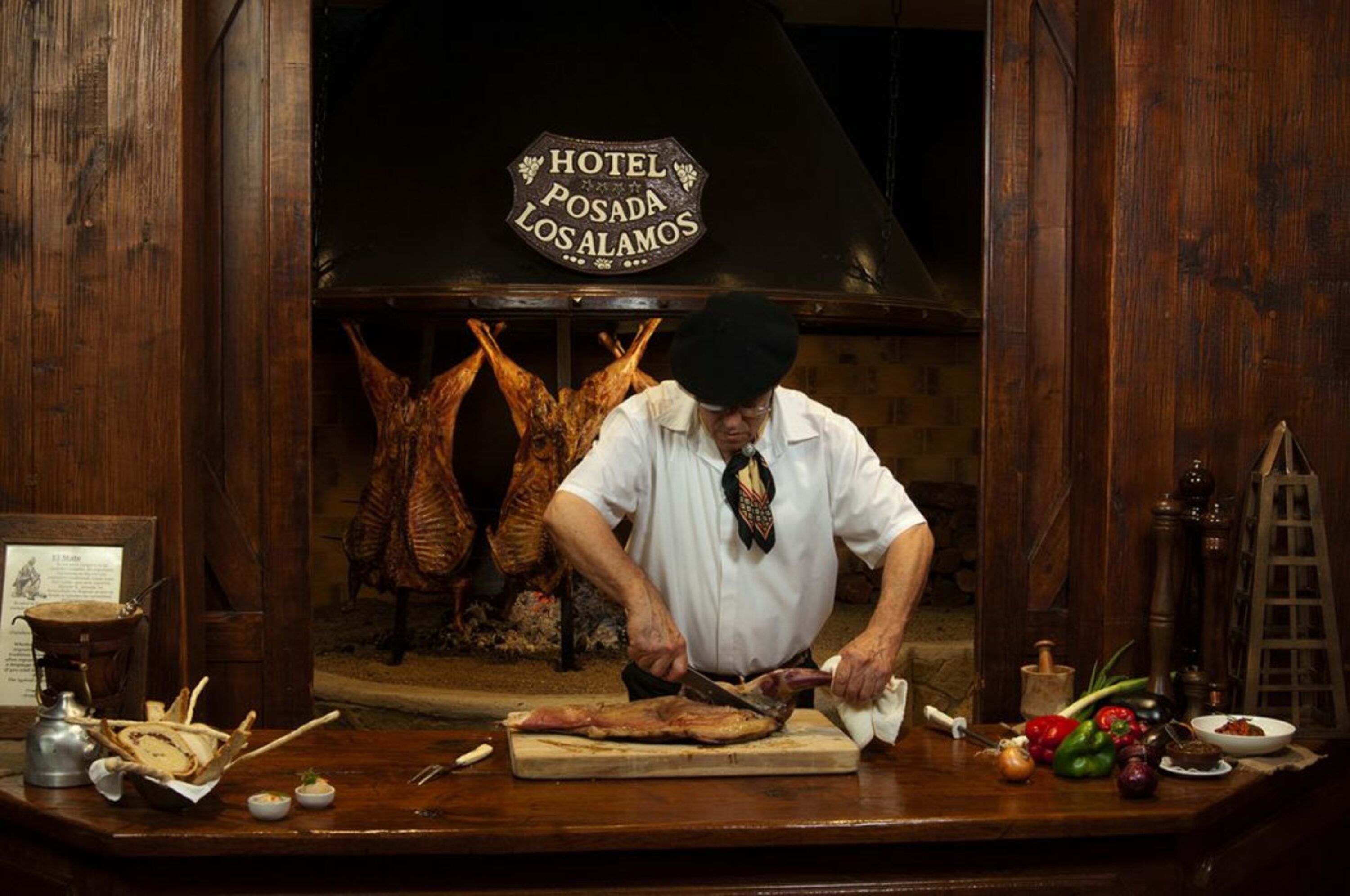 2 restaurants, breakfast served