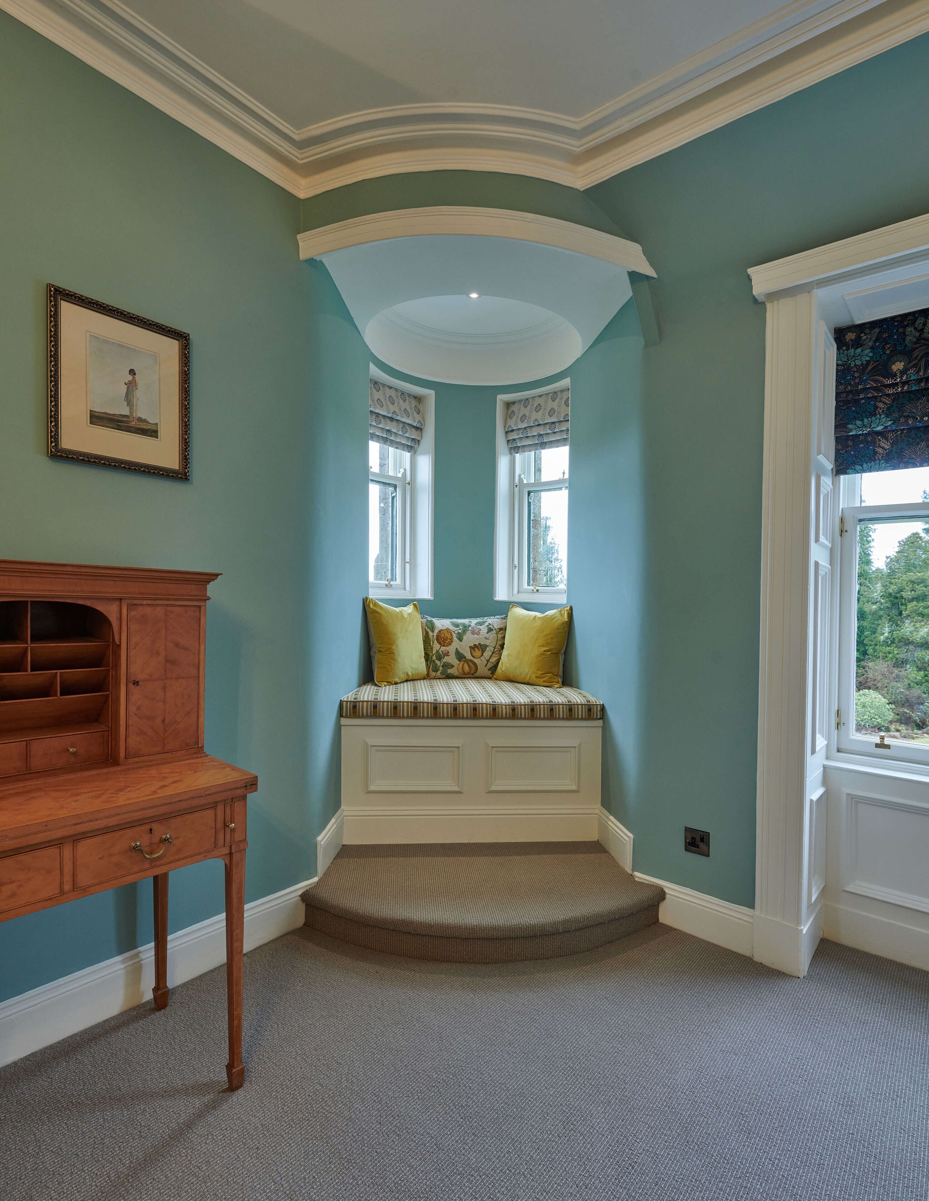 turret suite | egyptian cotton sheets, premium bedding, in-room safe