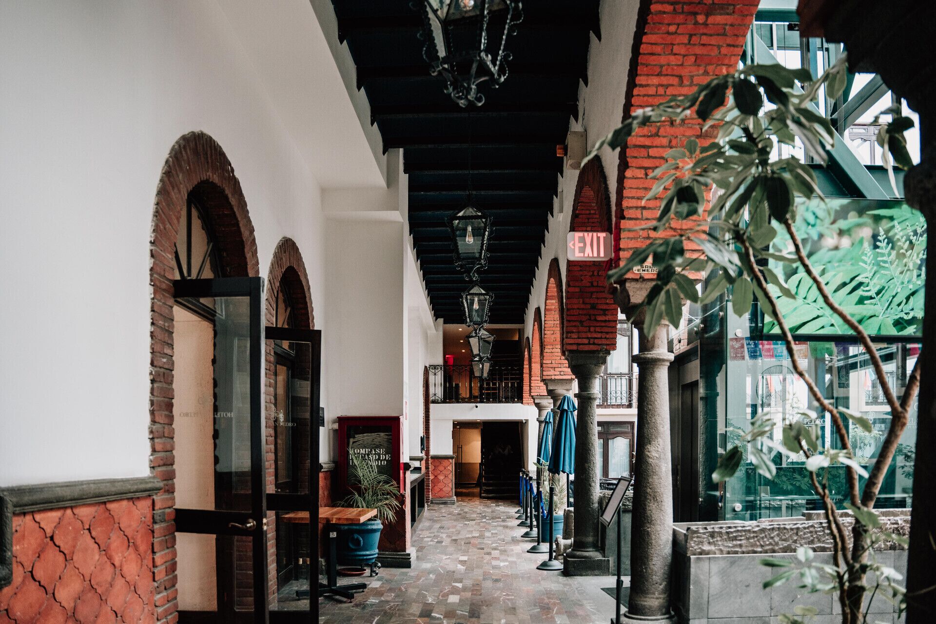 Se sirven desayunos, comidas, cenas y cocina mexicana 