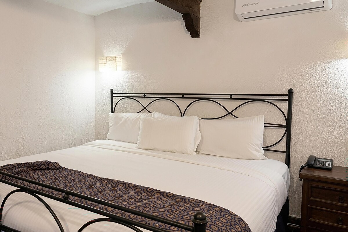 In-room safe, desk, blackout curtains, free WiFi