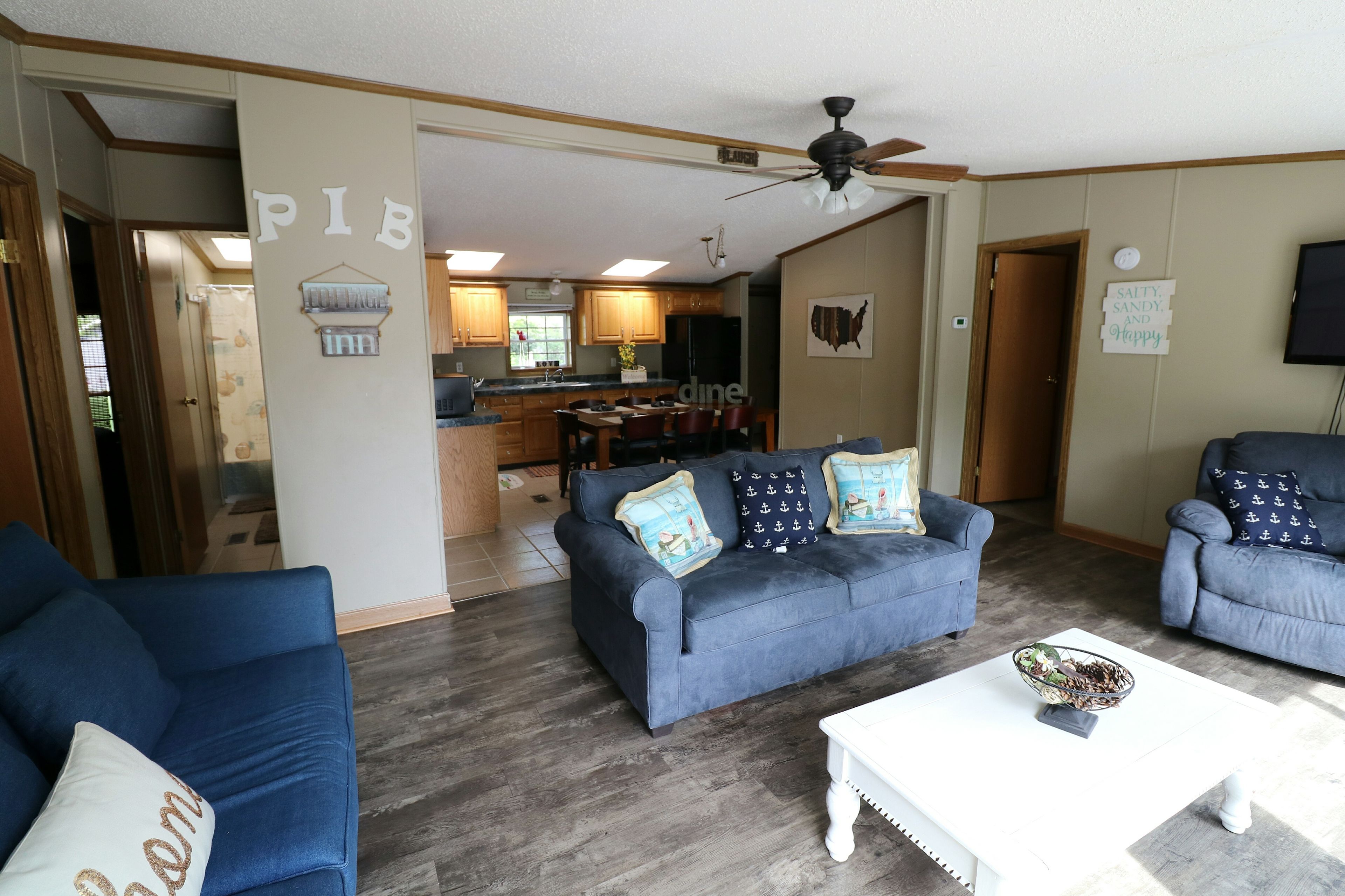 3 bedroom 2 bath home - sleeps up to 8  | living area | led tv