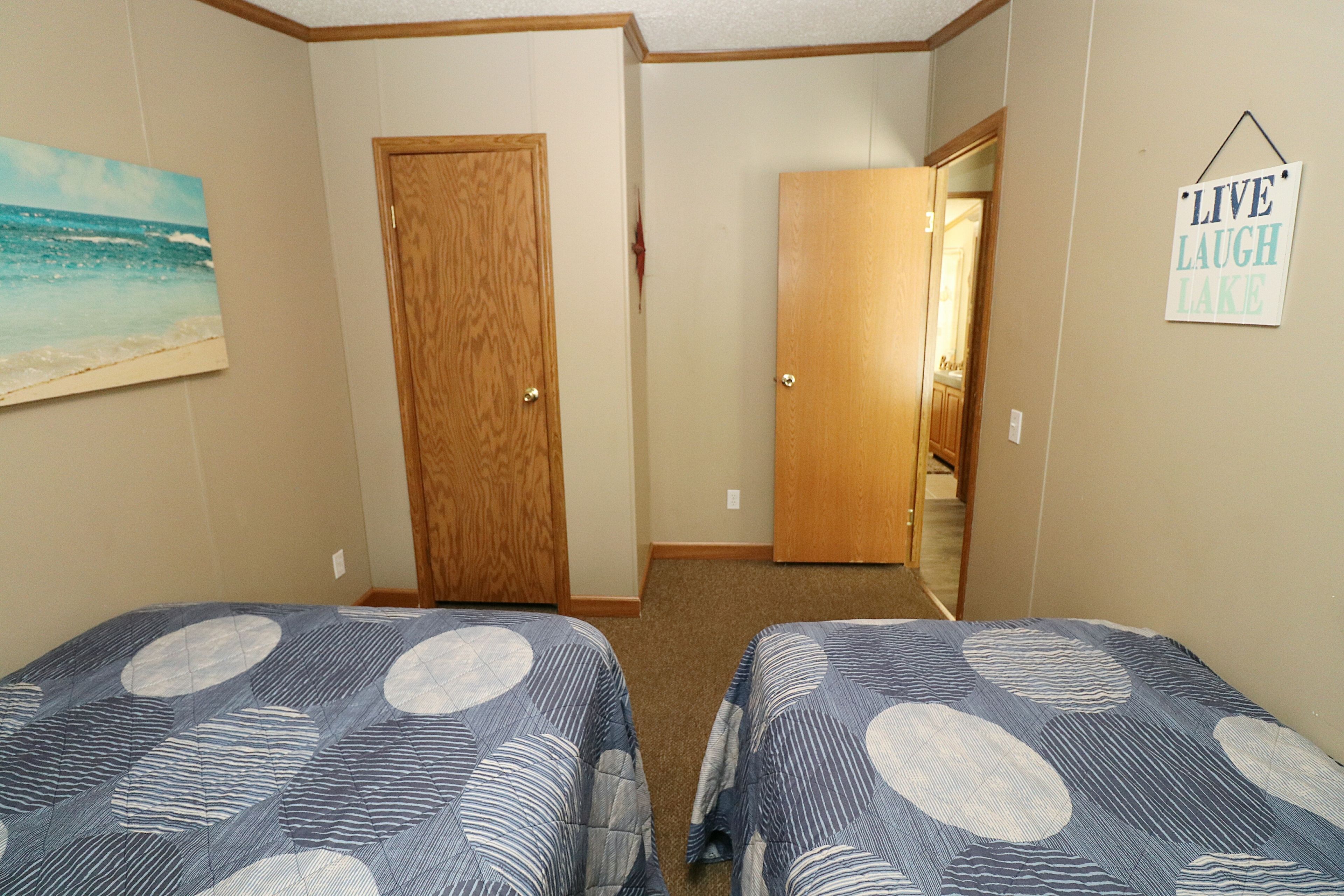 3 bedroom 2 bath home - sleeps up to 8  | room amenity