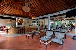 Breakfast, lunch, dinner served; Mexican cuisine