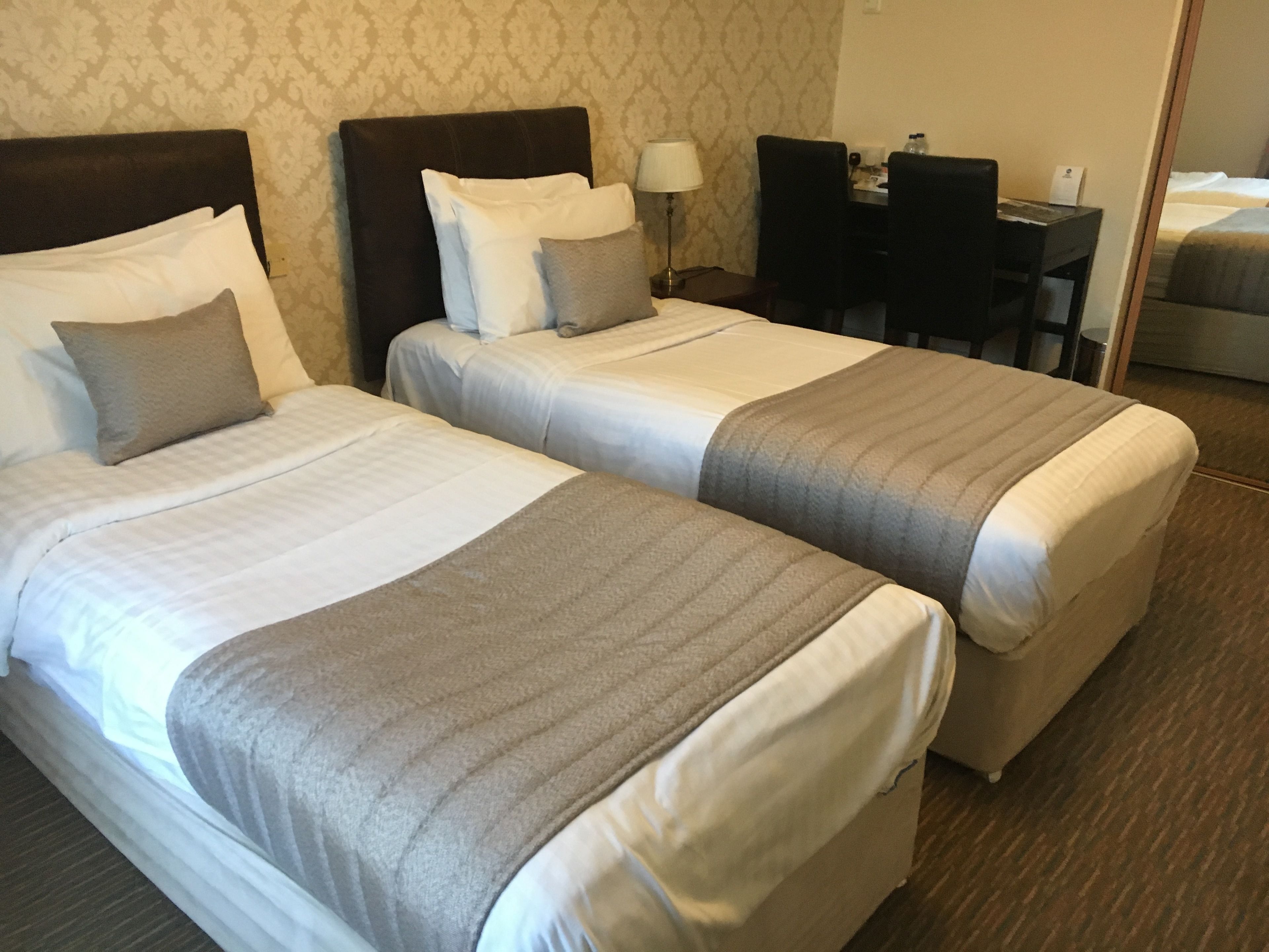 Standard Room, 2 Single Beds, Non Smoking, Courtyard View
