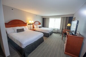 Luxury Studio Suite, Multiple Beds, Non Smoking | Premium bedding, desk, blackout drapes, soundproofing