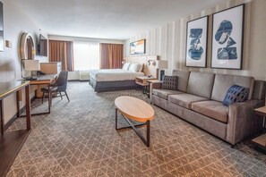 Premium bedding, desk, blackout curtains, soundproofing - Diamond Jo Casino & Hotel (Northwood)