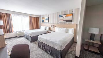 Ropa de cama de alta calidad, escritorio y cortinas blackout