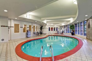 Indoor pool - Hilton Garden Inn Seattle Issaquah (Issaquah)