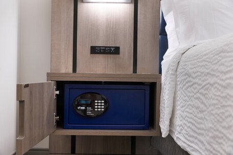 Holiday Inn Express New York City Chelsea, an IHG Hotel - Image 32